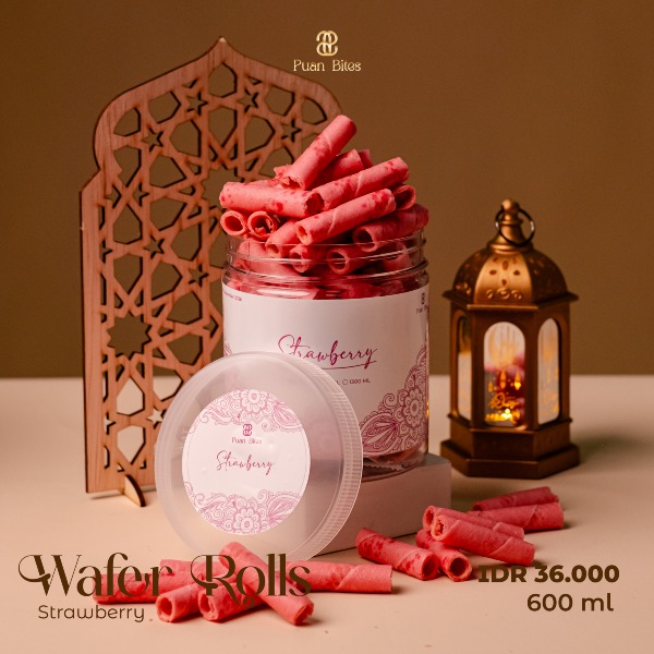 WAFER ROLLS STRAWBERRY 600 ml